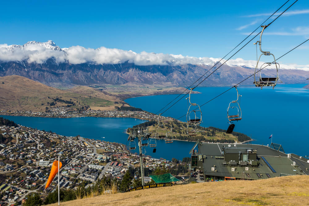 Vista de cima do teleférico Skyline Queenstown