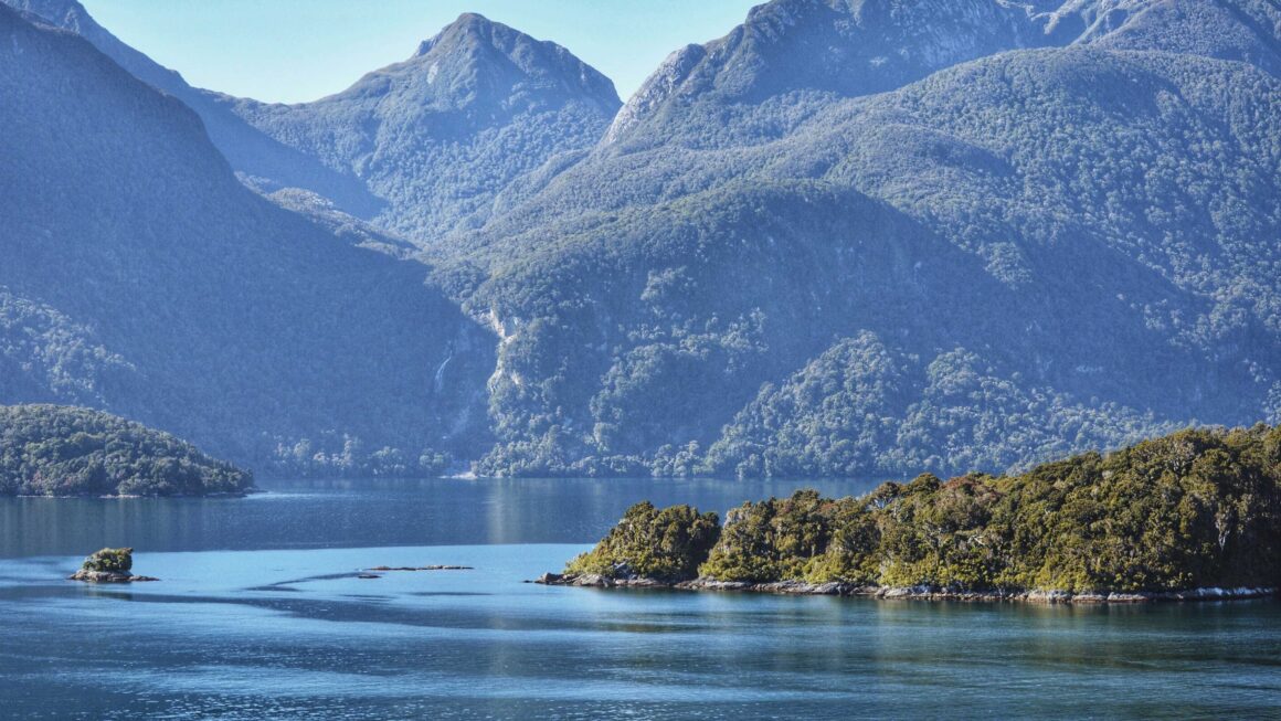Outros fiordes da Nova Zelândia: Dusky Sound